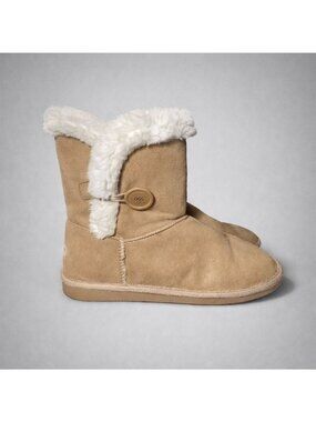 US Sports Tan faux Suede Shearling‑Lined Winter Boots – Size 7